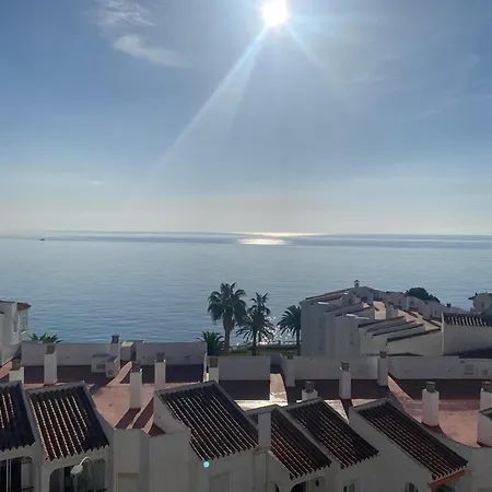 A Un Paso De La Zona Peatonal Del Balcón De Europa * Nerja