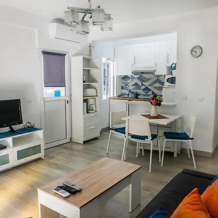 Apartamento A Un Paso De La Zona Peatonal Del Balcón De Europa Nerja