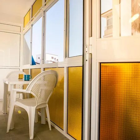 A Un Paso De Peatonal Del Balcon De Europa! דירה נרחה