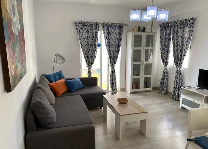 ¡a Un Paso De Peatonal Del Balcon De Europa! Apartment *