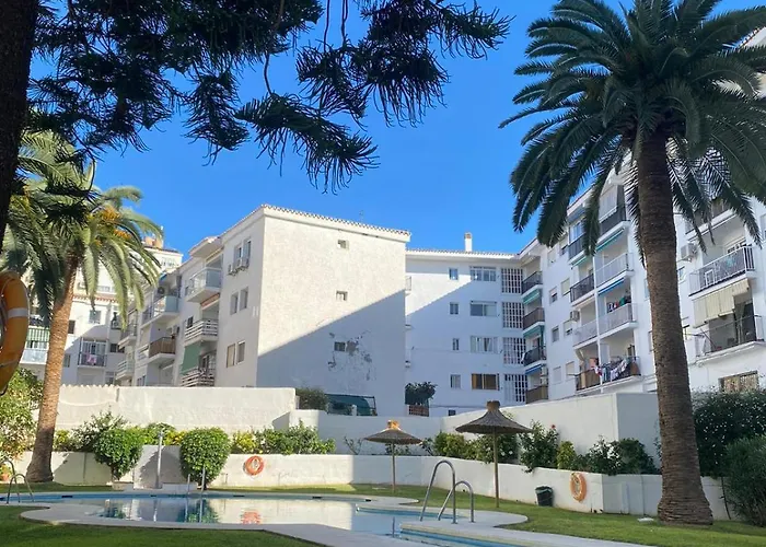 ¡a Un Paso De Peatonal Del Balcon De Europa! Apartment *