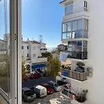 ¡a Un Paso De Peatonal Del Balcon De Europa!