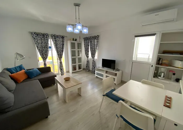 A Un Paso De La Zona Peatonal Del Balcón De Europa Apartamento