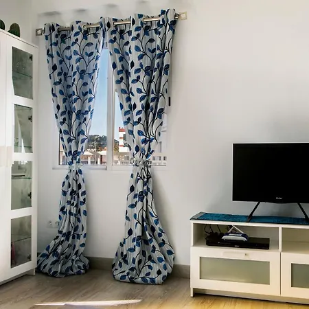 شقة A Un Paso De Peatonal Del Balcon De Europa!